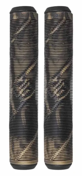 striker-gripy-raczki-grips-griffe-hulajnogi-wyczynowej-stunt-scooter-black-gold.webp