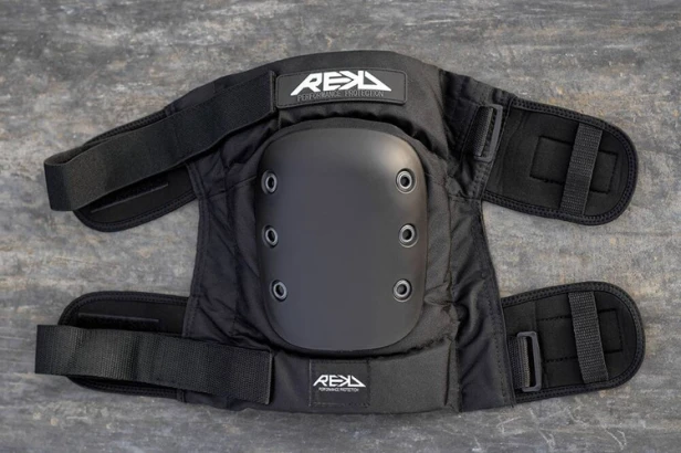 pol_pl_Ochraniacze-REKD-Pro-Ramp-Knee-Pads-Czarny-16403_7.jpg