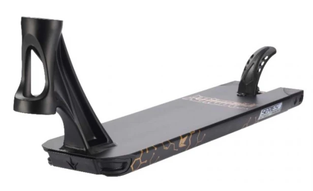 blunt-prodigy-s8-street-deck-podest-hulajnogi-wyczynowej-pro-stunt-scooter-black-1.jpg