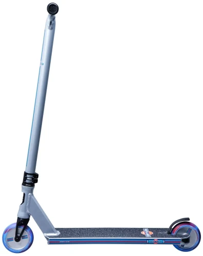 lucky-cody-flom-signature-pro-scooter-cc.webp