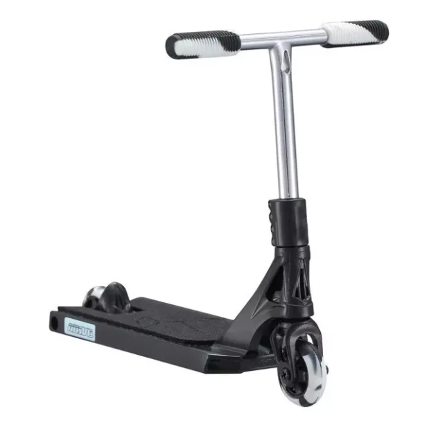 aosv6_finger_scooter_black_front_angle_2_ve_st_edn_velikosti_jpeg.webp