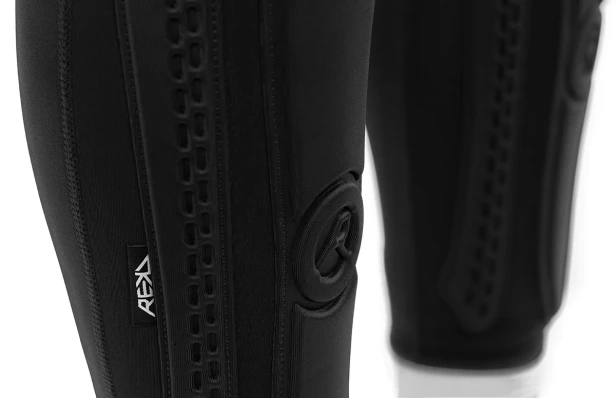 RKD830 REKD Energy Covert Shin Guards Long Detail 2.jpg